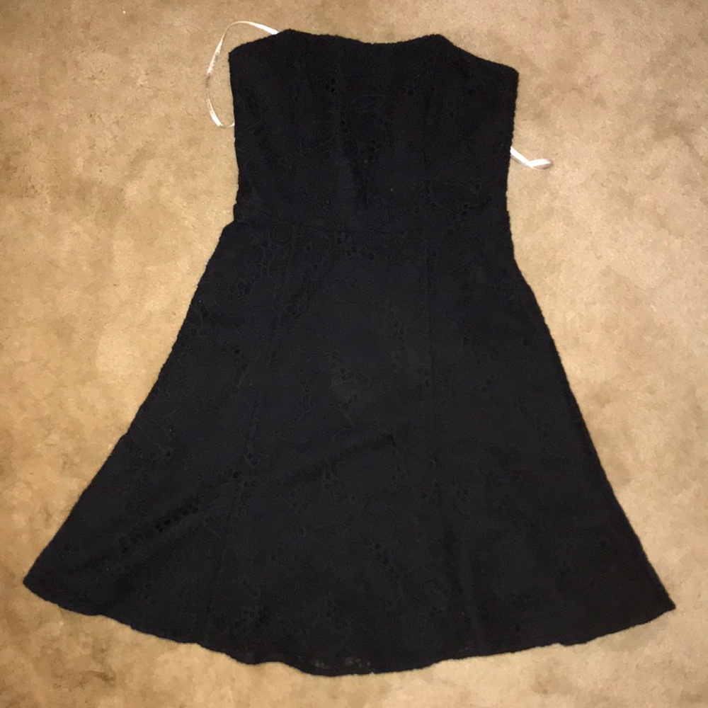 EUC Lilly Pulitzer strapless lace dress